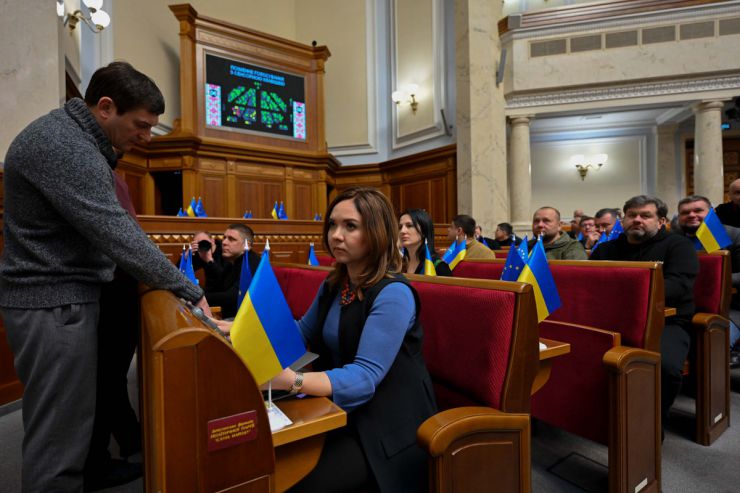 Пленарне засідання Верховної Ради України 9 грудня.