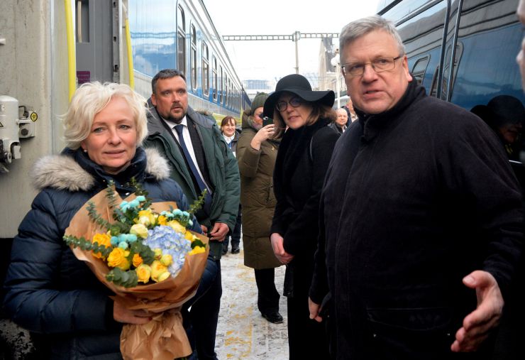 Заступниця Голови Верховної Ради України Олена КОНДРАТЮК зустріла  у столиці Україні Спікера Саейми Латвійської Республіки Д.Міеріні та членів делегації