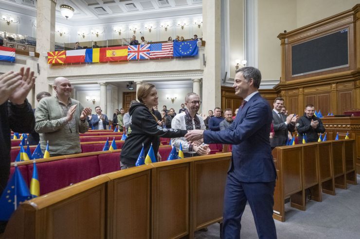 Пленарне засідання Верховної Ради України 24 лютого. Сьогодні у Верховній Раді України були присутні представники 30 країн, міжнародних, зокрема, парламентських організацій. З трибуни Верховної Ради України виступили Голова Собранія Республіки Північна Македонія Йован Мітреський та Прем'єр-міністр Королівства Бельгія Александер де Кроо.