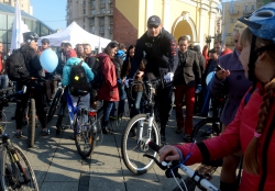 Міський голова м. Києва Віталій Кличко приєднався до акції «Велосипедом на роботу»