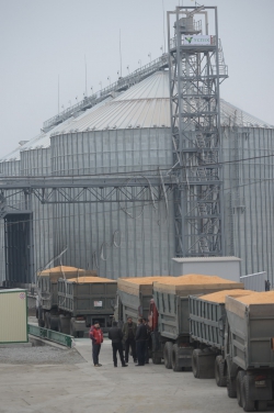 У смт. Рокитне відбулось відкриття елеватору 