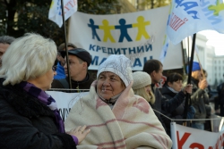 Київ. ГО «Кредитний Майдан» продовжує довгостроковий мітинг «Валютний бунт» під стінами Адміністрації Президента України. 