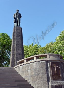 Шевченківський національний музей-заповідник у м. Канів Черкаської області.