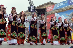 У Харкові відсвяткували  Масницю. Відбулась хода ряжених, потім на площі спалили  опудало, що символізує зиму. У дійстві взяли участь театр вогню і хореографічні колективи харківських вишів.
