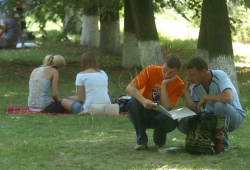 В Україні продовжується вступна кампанія до вищих навчальних закладів.